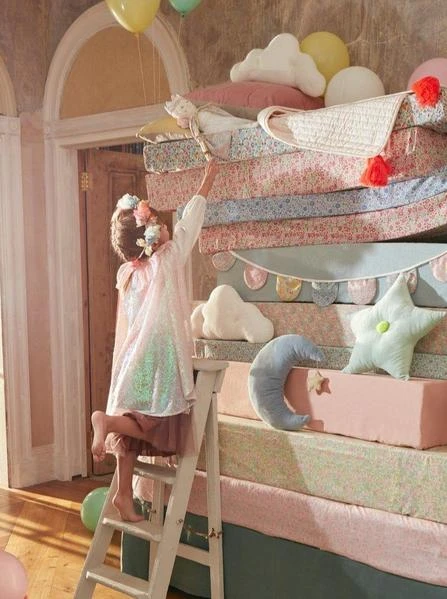 Meri Meri Iridescent Sequin Cape Dress Up 3 Meri Meri Iridescent Sequin Cape Dress Up