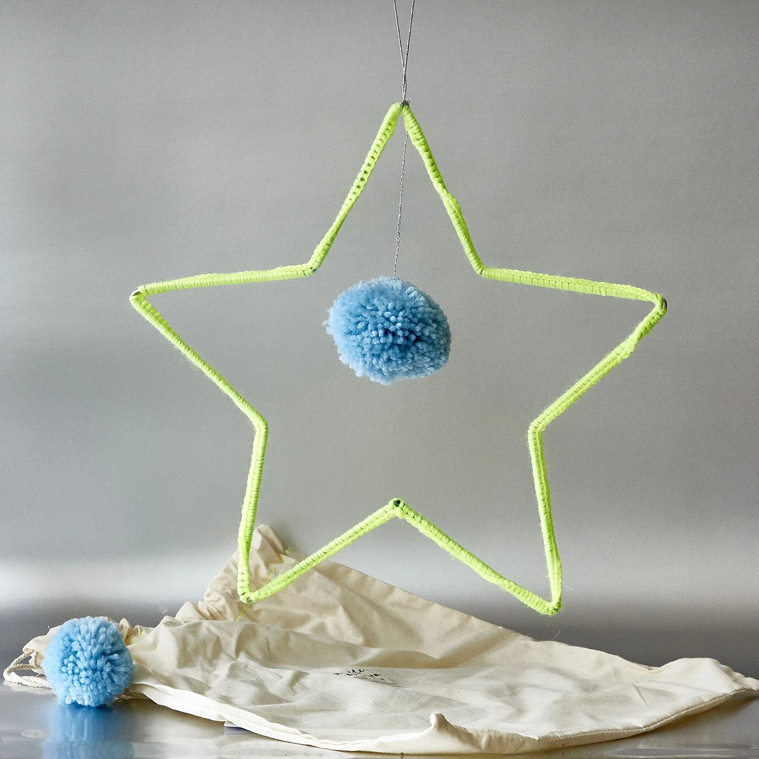 Meri Meri Hanging Star 5 Meri Meri Hanging Star