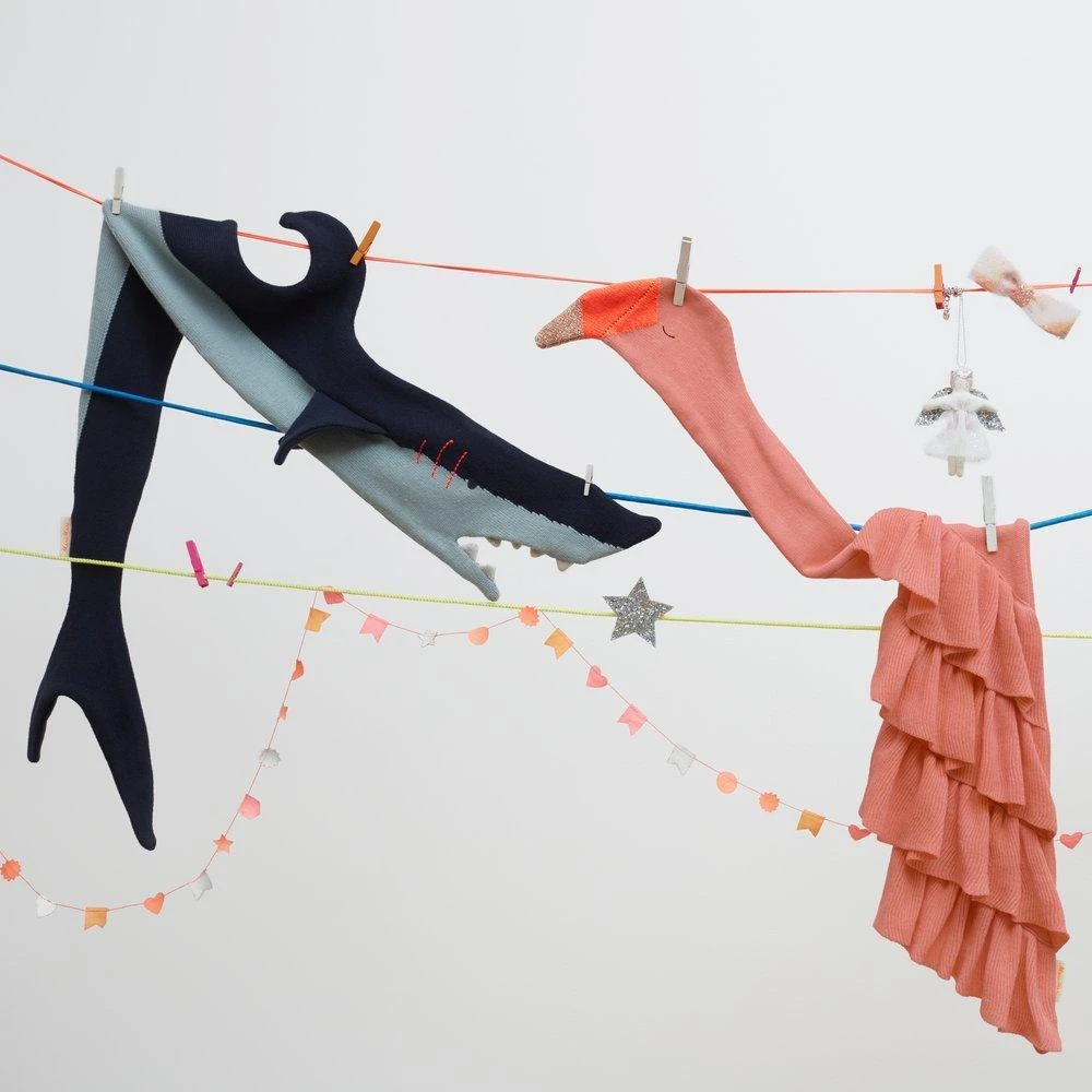 Meri Meri Knitted Flamingo Scarf 5 Meri Meri Knitted Flamingo Scarf